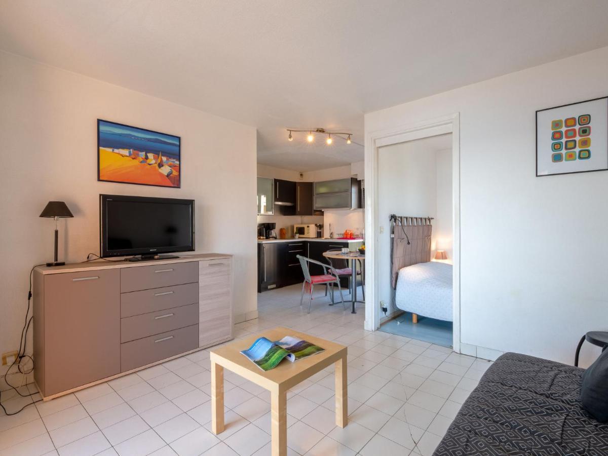 Apartment Le Capitole-3 By Interhome Fréjus Екстериор снимка
